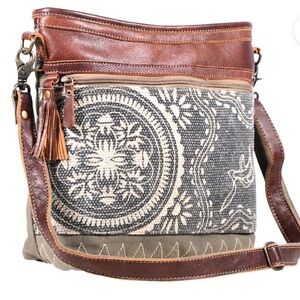 Myra vogue shoulder bag leather canvas EUC crossbody